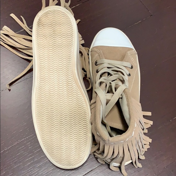 Tan suede fringe sneakers - Picture 4 of 8